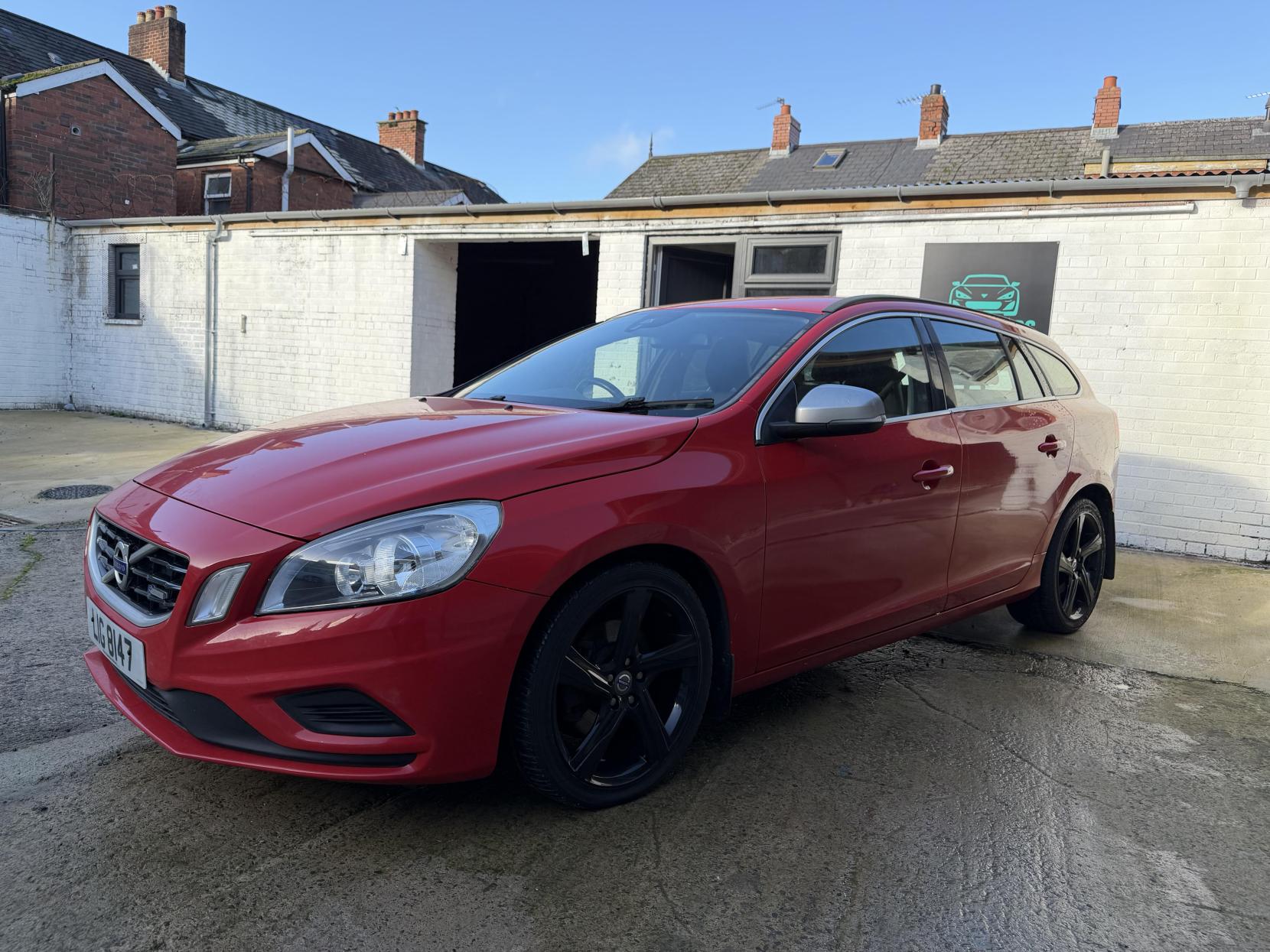 Volvo V60 1.6D DRIVe R-Design Estate 5dr Diesel Manual Euro 5 (s/s) (115 ps)