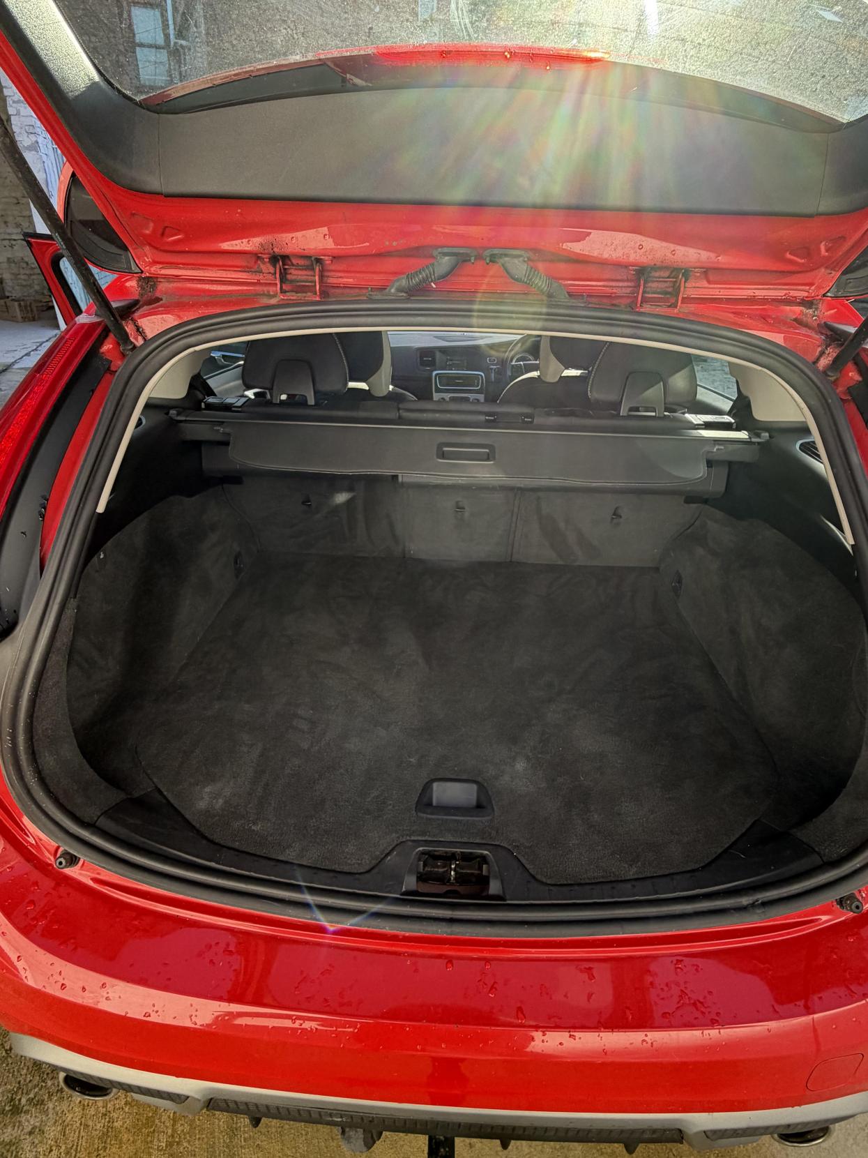 Volvo V60 1.6D DRIVe R-Design Estate 5dr Diesel Manual Euro 5 (s/s) (115 ps)