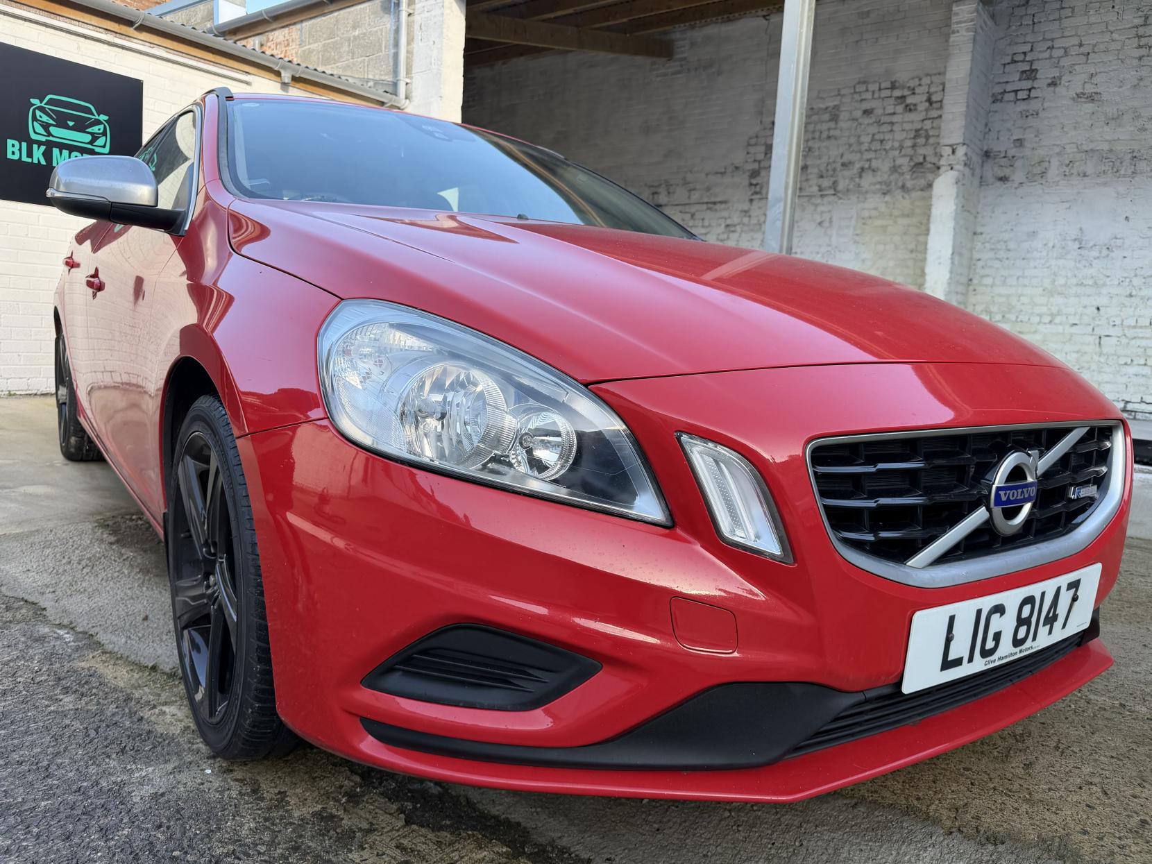 Volvo V60 1.6D DRIVe R-Design Estate 5dr Diesel Manual Euro 5 (s/s) (115 ps)