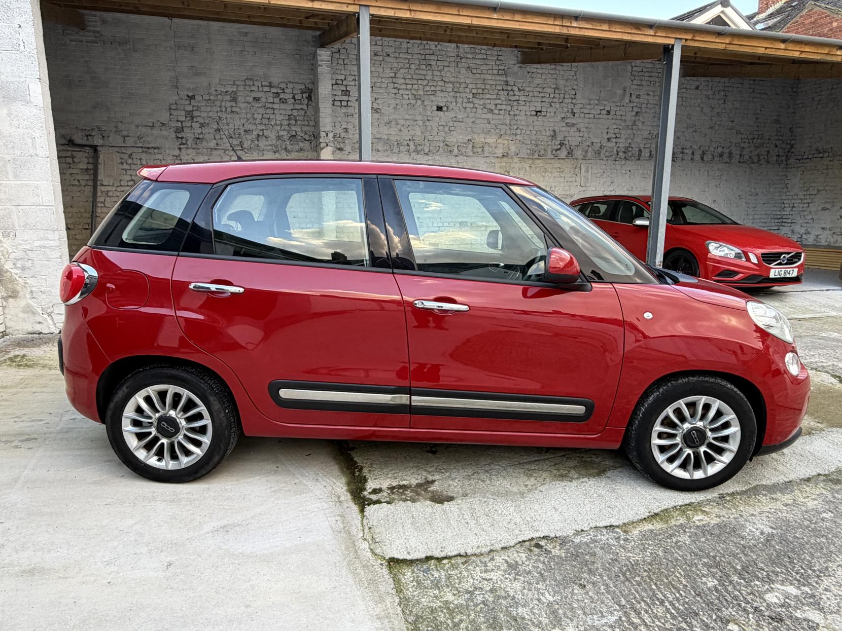Fiat 500L 1.6 MultiJet Lounge MPV 5dr Diesel Manual Euro 5 (s/s) (105 bhp)