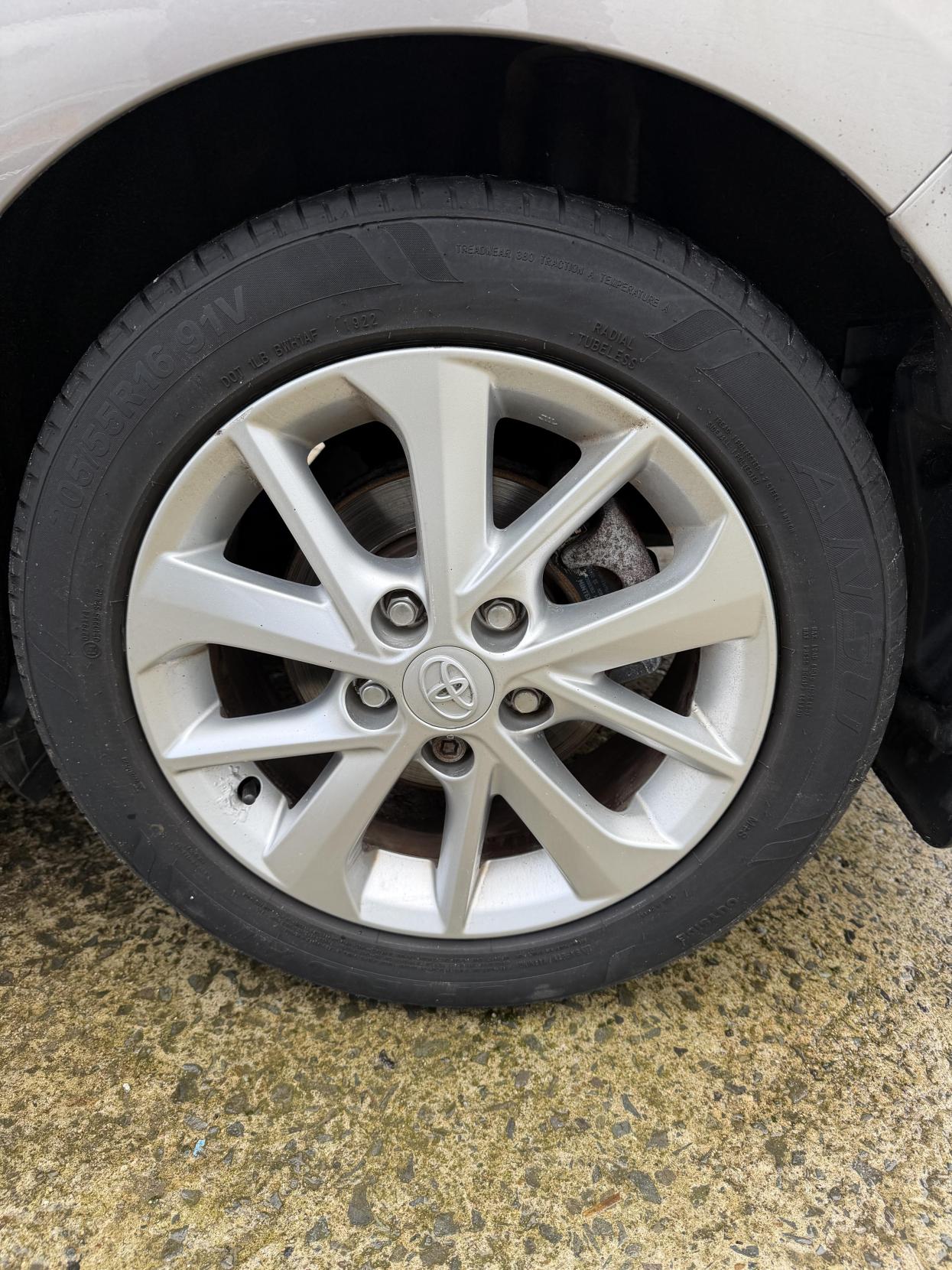 Toyota Auris 1.4 D-4D Icon Hatchback 5dr Diesel Manual Euro 5 (s/s) (90 ps)