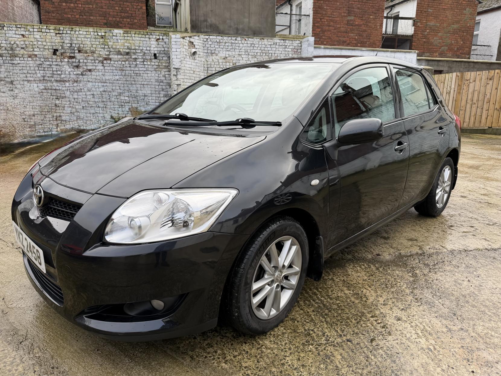 Toyota Auris 1.33 VVT-i TR Hatchback 5dr Petrol Manual (s/s) (135 g/km, 100 bhp)